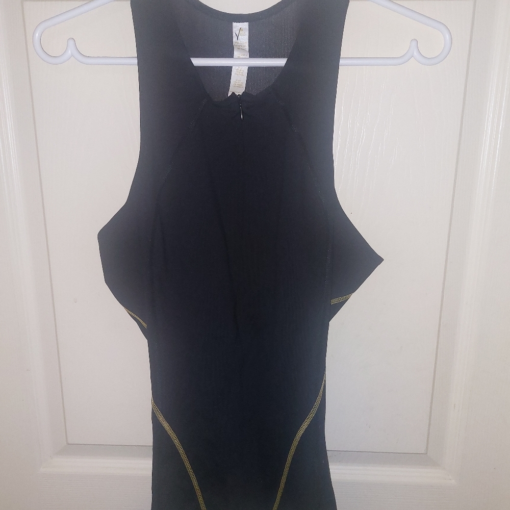 NWT Lulukemon Tri-Babe Singlette 12